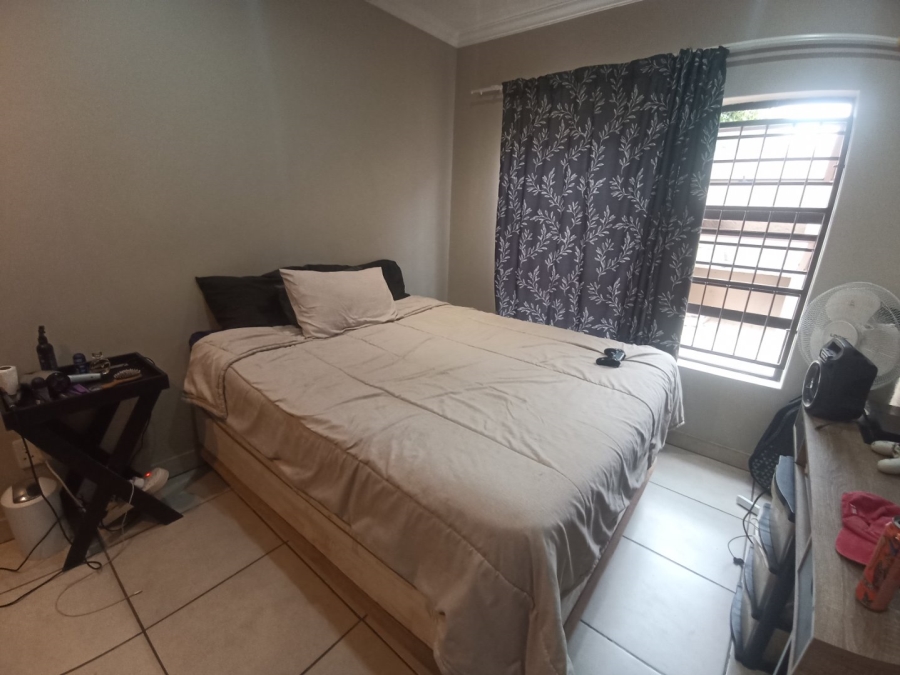 1 Bedroom Property for Sale in Bult West North West